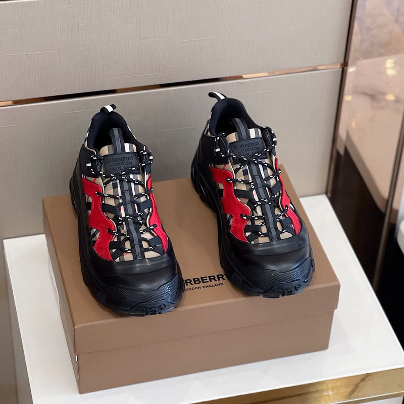 Burberry shoes Style 125 - logo and branding close-up