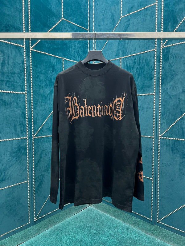 Front view of Balenciaga luxury piece style No.090