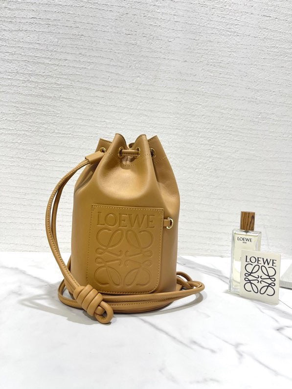Ziva's Charm handbag – side angle view (23cm*17cm*26cm)