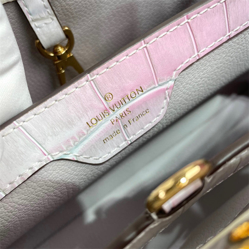  statement carryall bag detail view showing craftsmanship 20