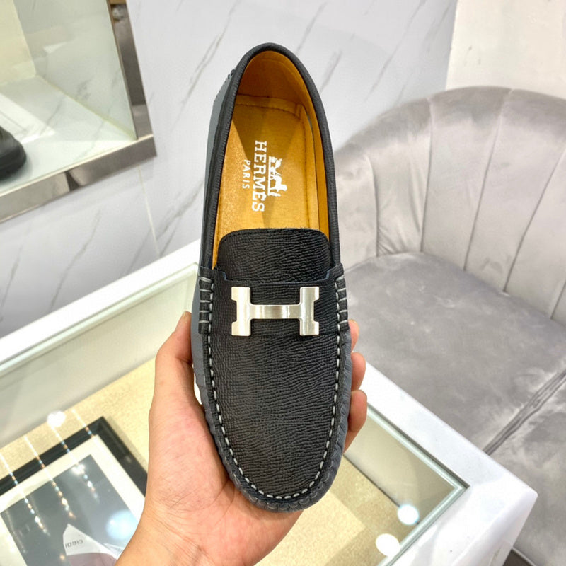 Hermes shoes Style 086 - top view showing design
