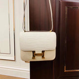  graceful handbag styled with outfit 12