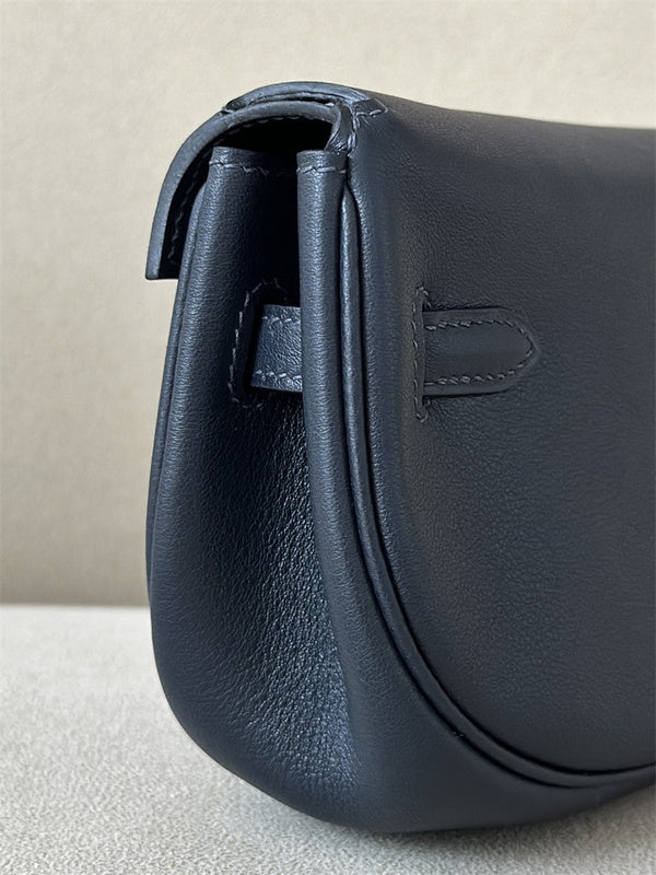 Effortless bag shown from front angle