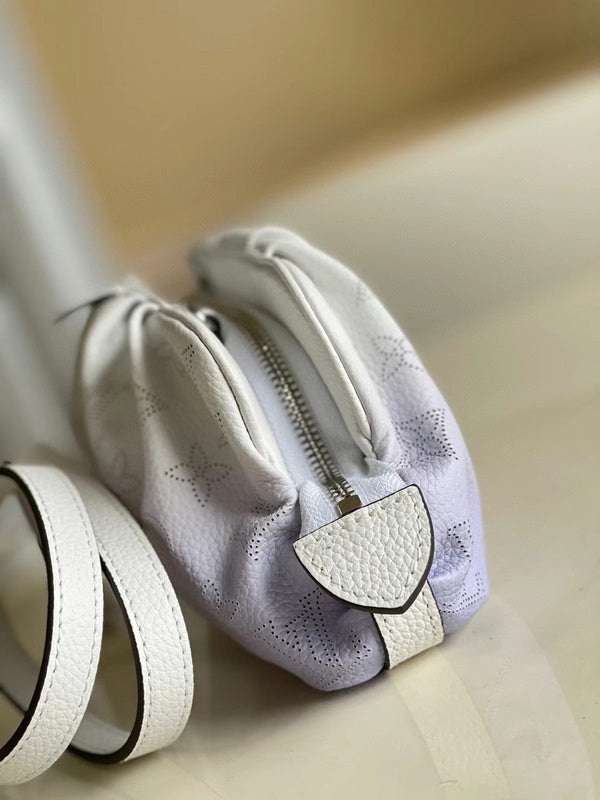 Interior view of statement modern women's handbag – women's statement bag
