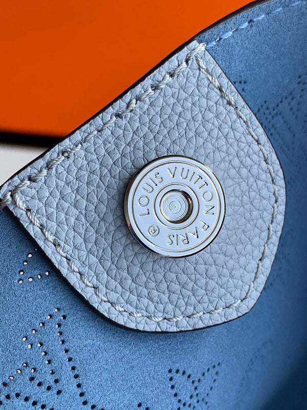 Front view of statement elevated women's handbag – women's designer-style accessory