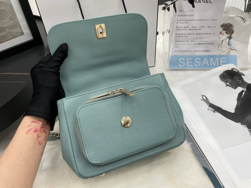  mid purse view 5