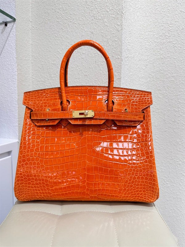  Refined carryall bag carried on shoulder 22