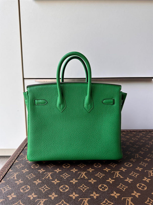  Statement shoulder bag front view 19