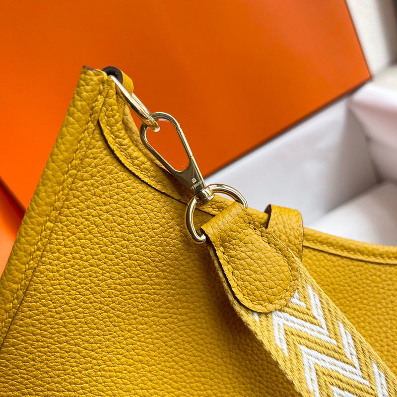 Balanced bag shown from front angle