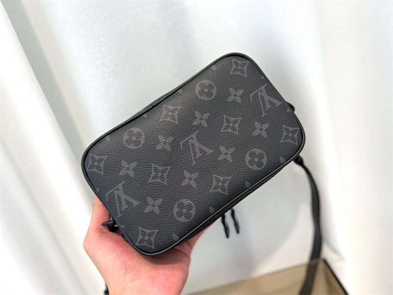  versatile structured bag detail view showing craftsmanship
