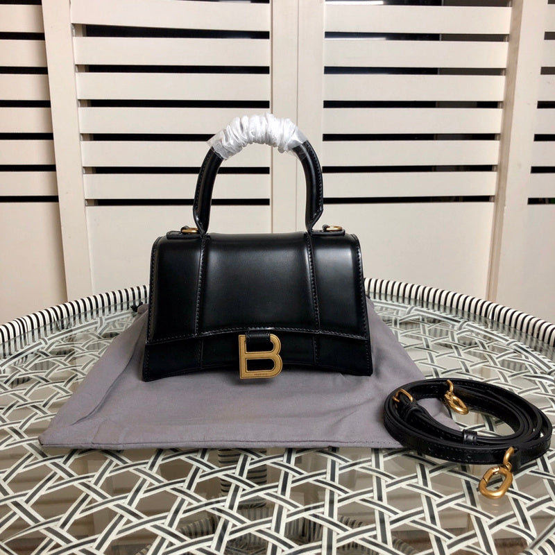 Close-up detail of chic sleek women's handbag – women's luxury accessory
