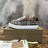 Burberry shoes Style 290 - logo and branding close-up
