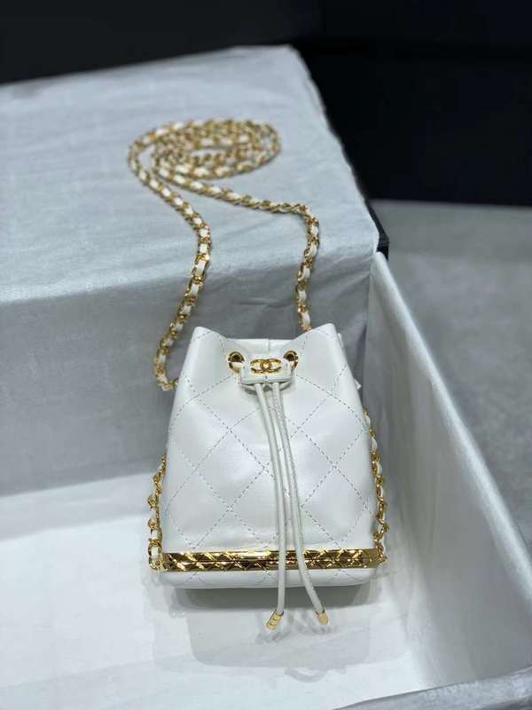 Zivas Charm Refined Structure Luxury Handbag (Considered Detail & Form) – Detail View