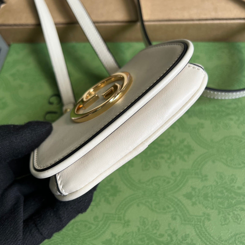 Side profile of signature classic women's handbag – women's everyday handbag