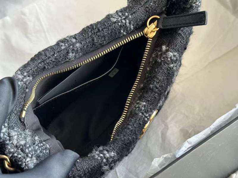 Zivas Charm Signature Style Everyday Handbag (Elevated Daily Companion) – Full Silhouette