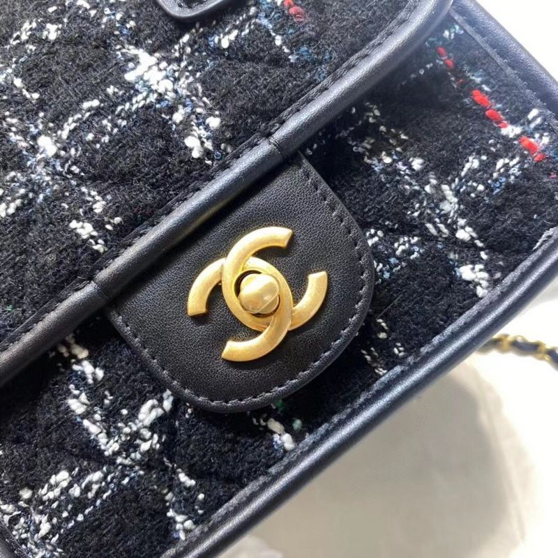 Zivas Charm Effortless Sophistication Designer Handbag (Statement-Ready Design) – Close-Up Detail