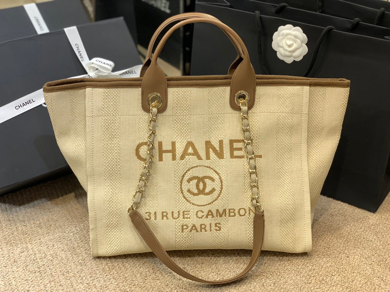  handbag, spacious everyday style, image 1