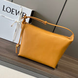 Ziva's Charm handbag – product shot (21cm*17cm*12.5cm)