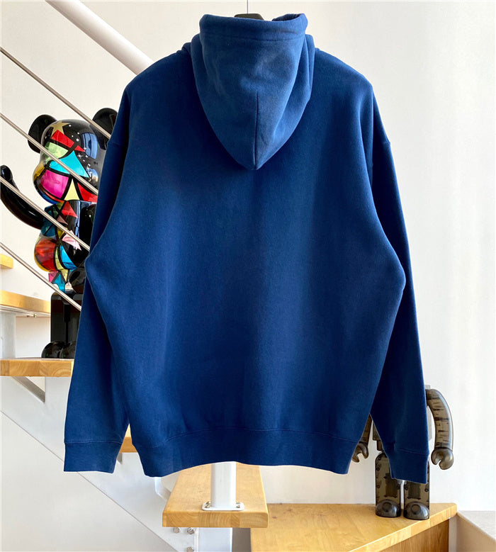 Three-quarter angle view of Balenciaga luxury piece style No.472
