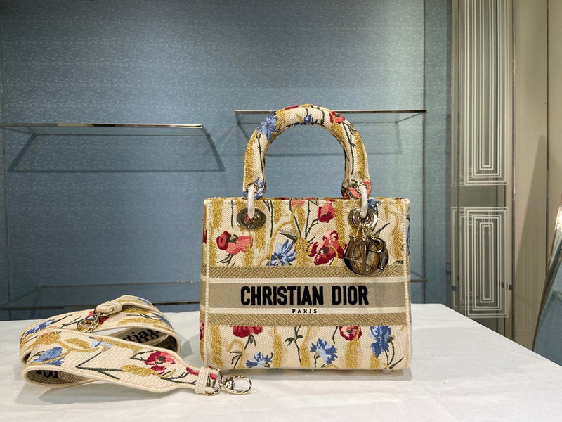 Front view of signature chic women's handbag – women's designer-style accessory
