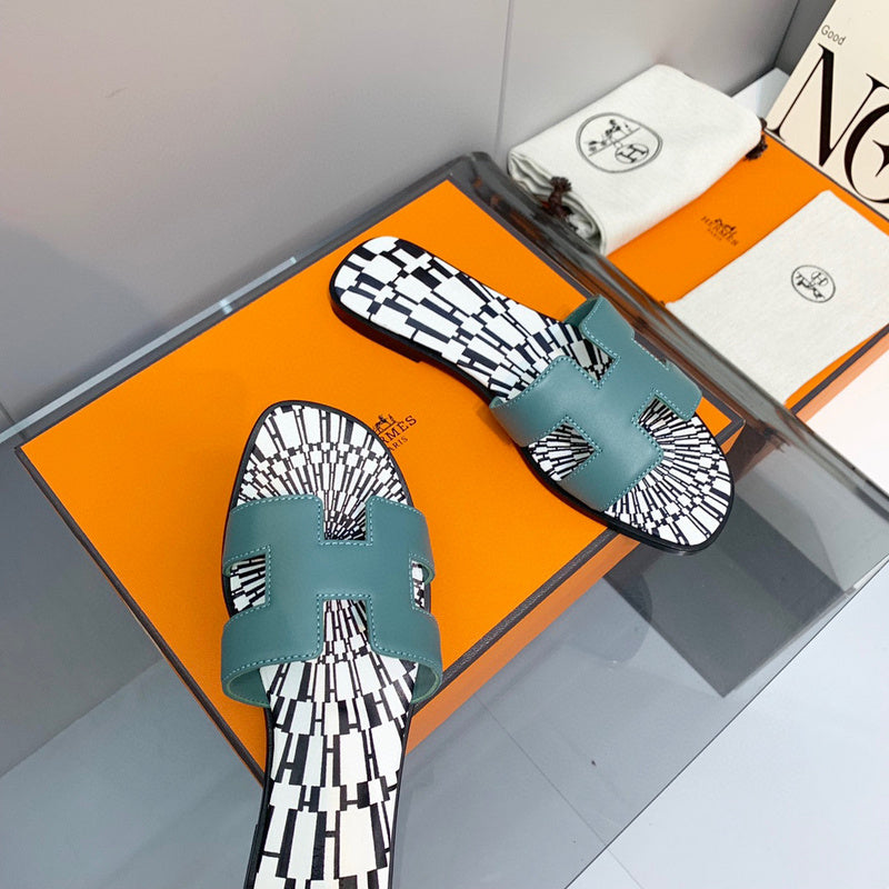 Hermes sandals Style 193 - packaging and accessories