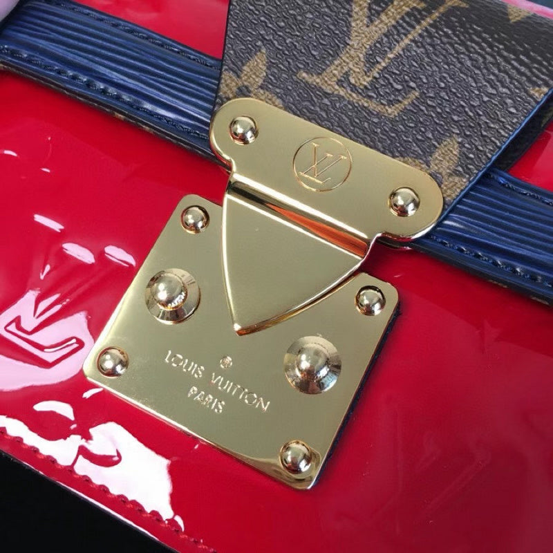 Front view of modern classic women's handbag – women's designer-style accessory