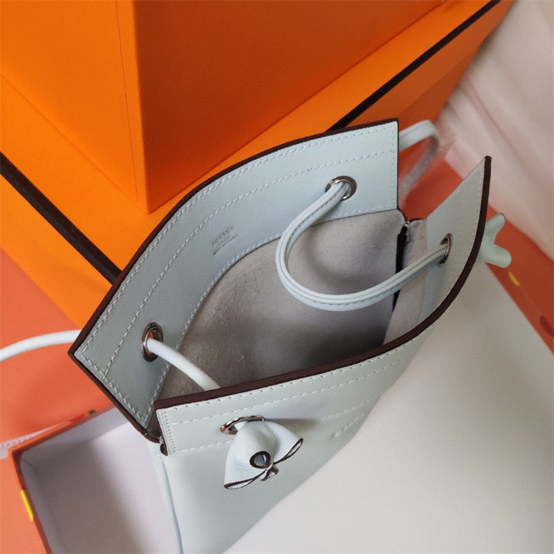 Interior view of classic premium bag