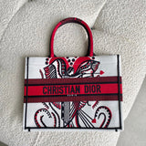 Close-up detail of polished modern women's handbag – women's everyday handbag