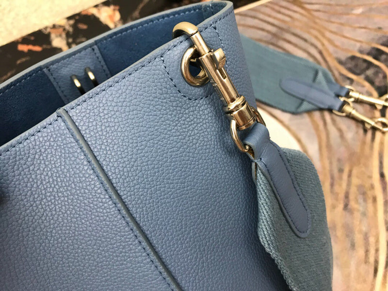 Side profile of classic statement women's handbag – women's everyday handbag