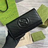 Front view of classic statement women's handbag – women's designer-style accessory