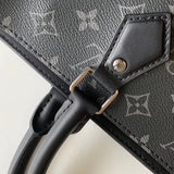 Handle and strap detail of premium sleek women's handbag – women's statement bag