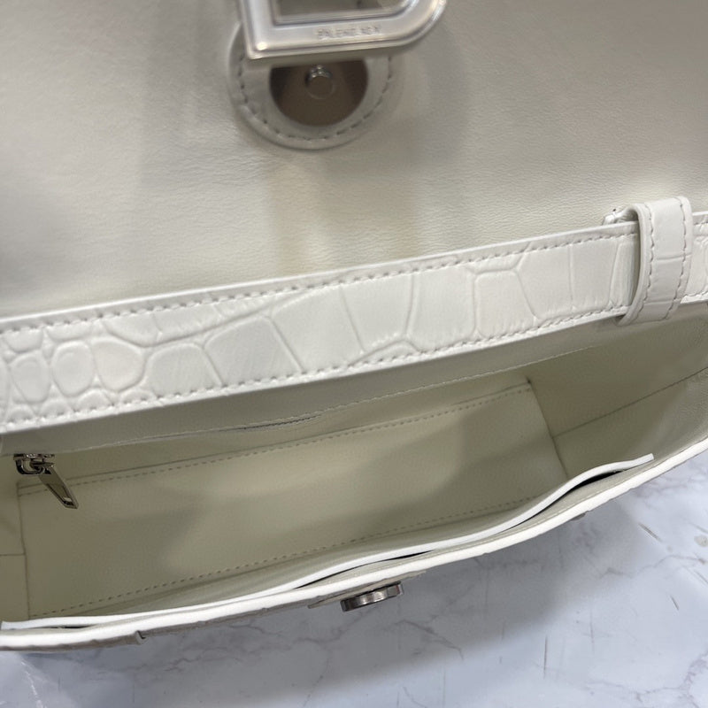 Zivas Charm Everyday Sophistication Statement Handbag (Versatile Style Statement) – Detail View