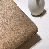 Chic tote bag front view 13