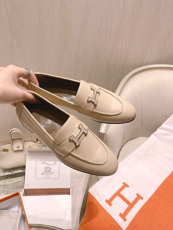 Hermes shoes Style 261 - top view showing design (alternate angle)