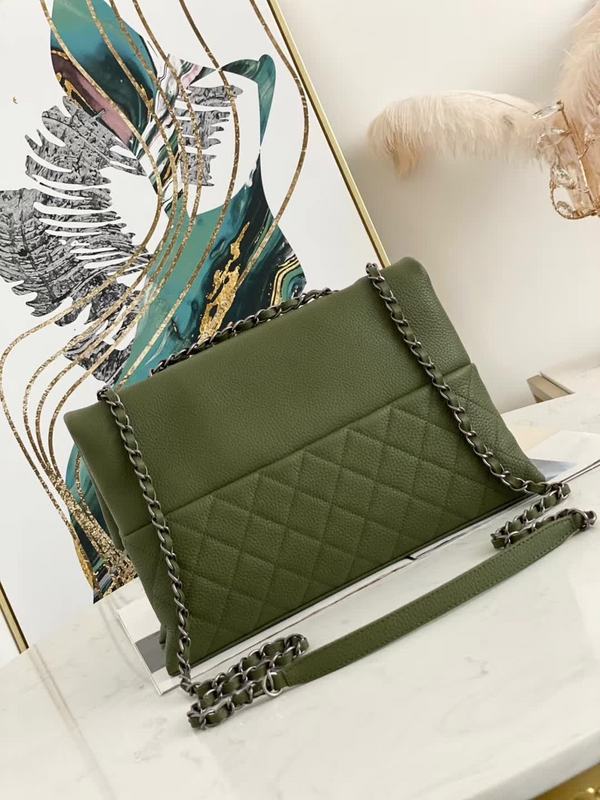 Zivas Charm Streamlined Design Fashion Handbag (Everyday Luxury Essential) – Interior View