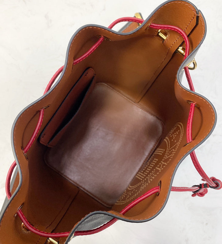 Ziva's Charm handbag – lifestyle view (17cm*15cm*24cm)