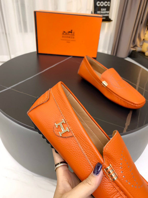 Hermès Nude Block Heel Pumps - Toe Detail View