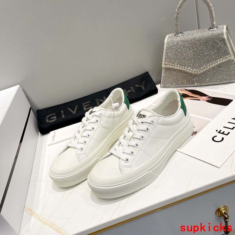 Givenchy shoes Style 113 - sole and craftsmanship detail