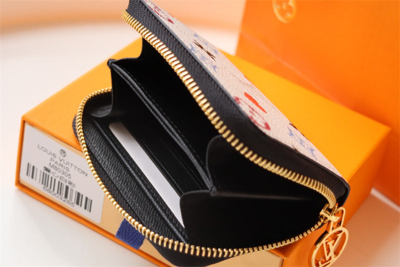  structured bag interior and compartment view 9