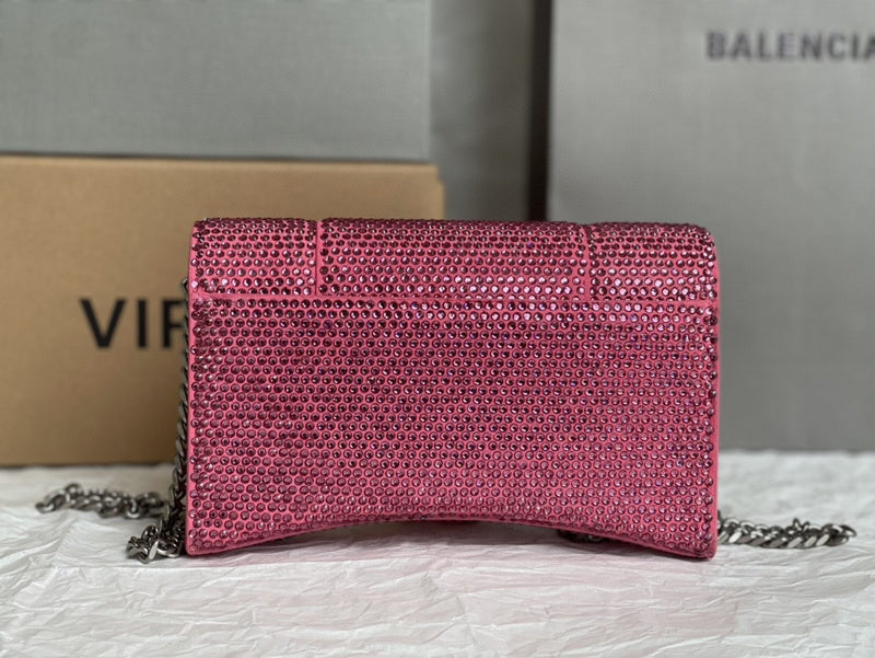 Zivas Charm Chic Craftsmanship Statement Handbag (Everyday Luxury Essential) – Lifestyle Shot