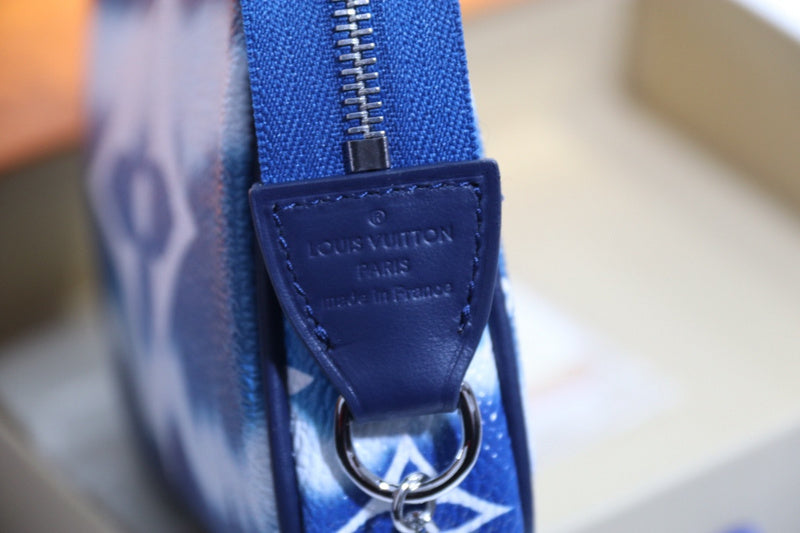 Interior view of chic polished women's handbag – women's luxury accessory
