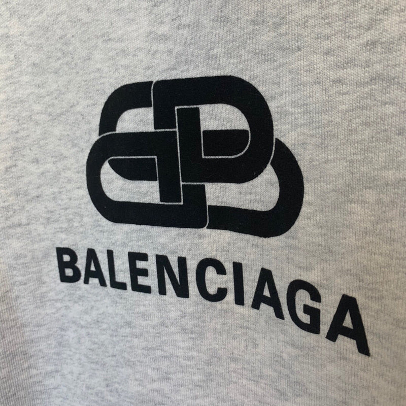 Three-quarter angle view of Balenciaga luxury piece style No.542