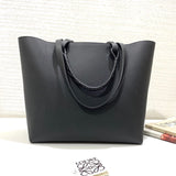 Ziva's Charm handbag – close-up view (29cm*25cm*14cm)