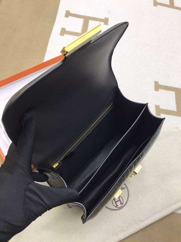 Streamlined bag shown from front angle