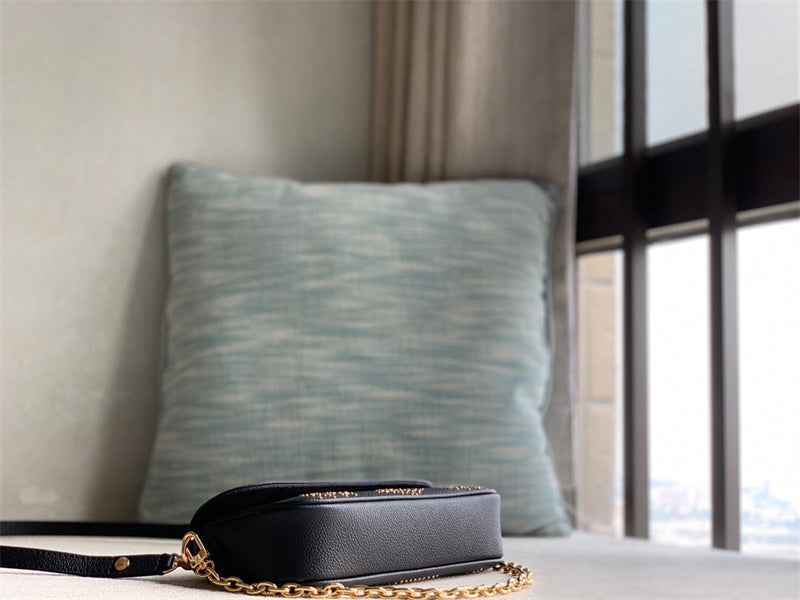  Refined crossbody bag carried on shoulder