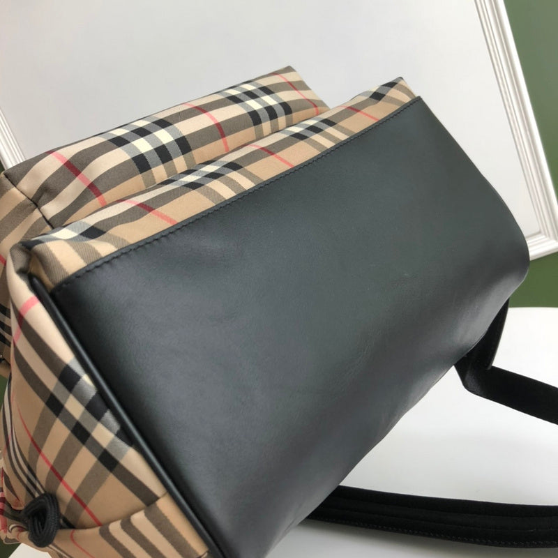 Chic Vegan Leather Handbag - Understated Luxury Look | Women's Designer-Inspired Purse #1139 - product detail shot (image 10) of designer-inspired handbag
