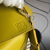 Ziva's Charm handbag – detail view (24cm*10.5cm*16.5cm)
