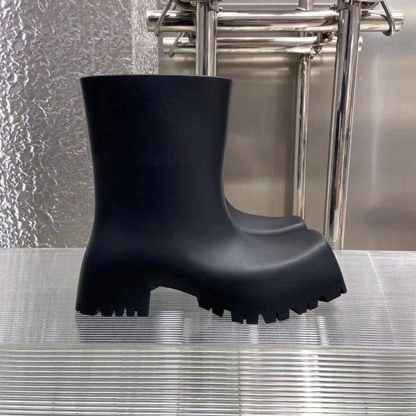 Balenciaga Beige Chunky Platform Sneakers - Angled View