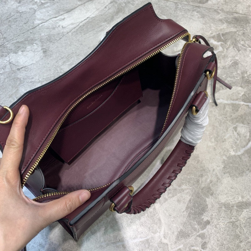 Sophisticated Faux Leather Handbag - Versatile Everyday Design | Women's Everyday Carry Handbag #625 - texture close-up (image 9) of designer-inspired handbag
