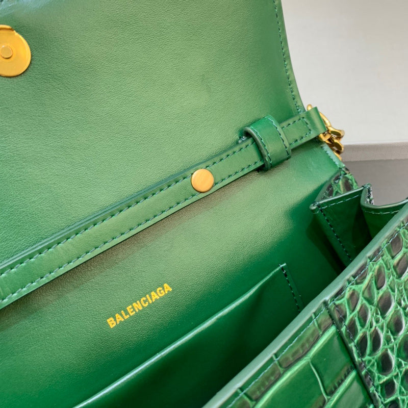 Effortless Faux Leather Handbag - Chic Everyday Appeal | Women's Fashion Handbag #463 - styled full view (image 7) of designer-inspired handbag